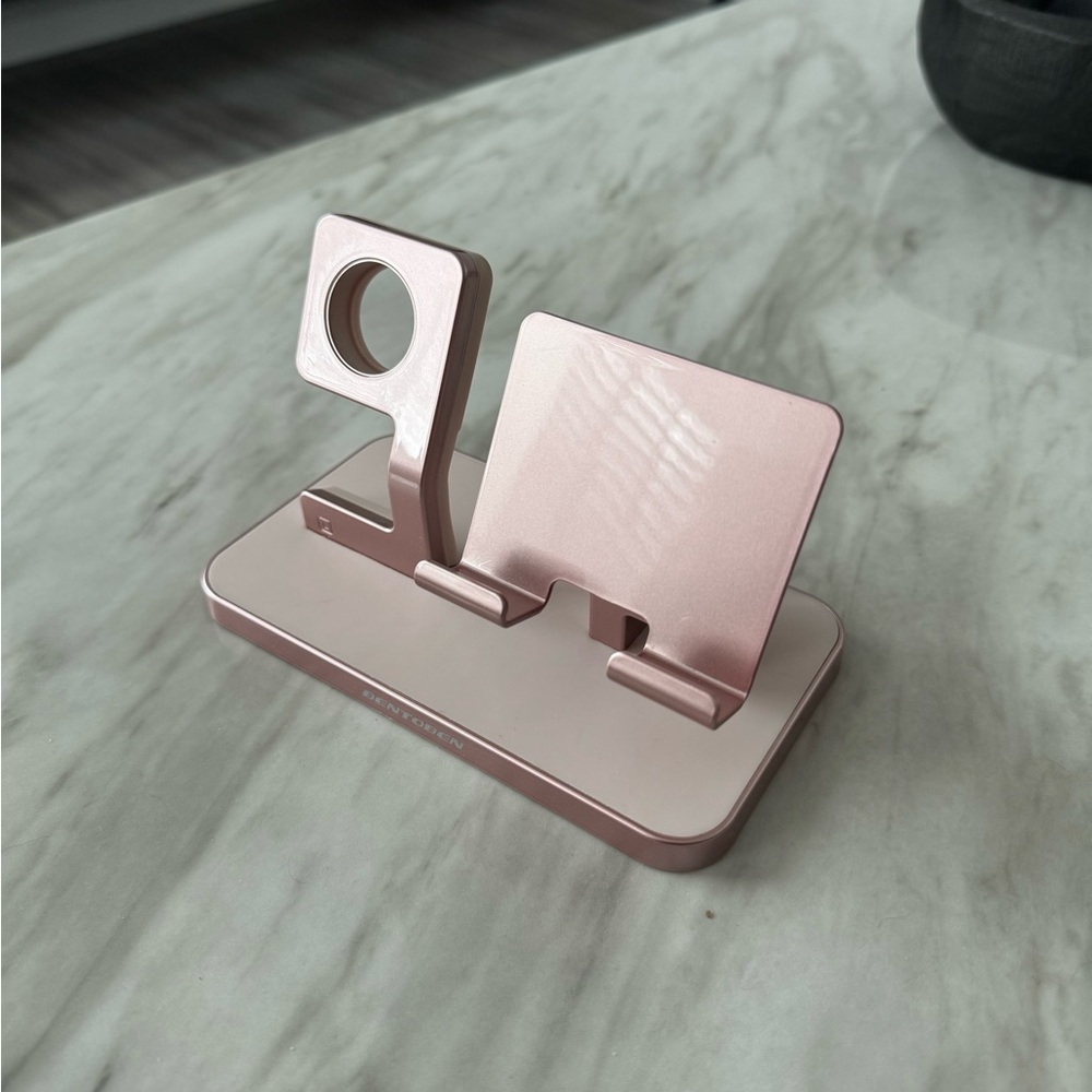 Rose Gold Apple Watch/Cell Phone Charging Stand